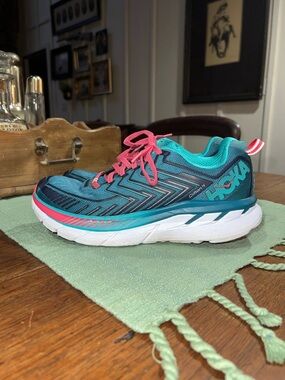 Hoka One One Clifton 4 Shoes